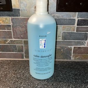 NWOT unopened Rusk Calm Detangler 33.8 fl oz